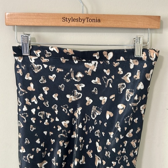 Free People Kendall Satin Slip Midi Skirt Hearts Slip On Valentine Sz XS - Picture 4 of 14